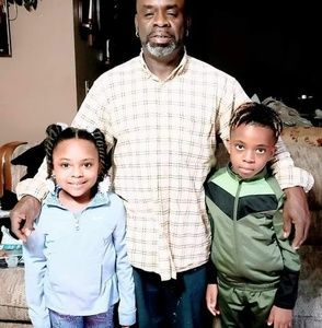 Meet your Posher, Theophlis